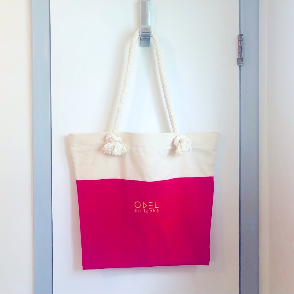 NWOT Pink and cream fabric beach bag 🏖